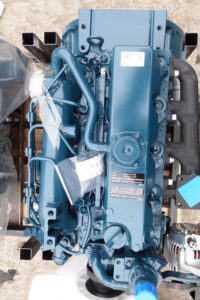 KUBOTA V2003-M dzinējs (JAUNS)