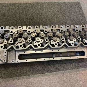 Cummins C8.3-C350, QSC8.3-CM554 dzinēja galvas 46298847