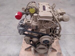 Cummins QSB4.5 CPL 8755 TIER 3 Motora 73199772 (jauns) SA4D107 KOMATSU Cummins QSB4.5 CPL 8755 TIER 3 Motora 73199772 (jauns) SA4D107 KOMATSU
