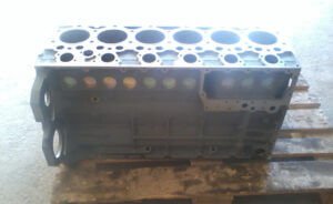 DEUTZ BF6M1013 Motora bloks (ar ozolzīlēm) 04209415 DEUTZ BF6M1013 Motora bloks (ar ozolzīlēm) 04209415