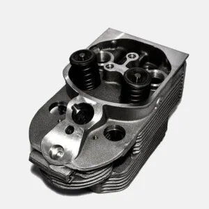 DEUTZ Dzinēja galvas komplekts. 04230608