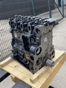 IVECO F4GE0404B*D651 motora bloks pilnā galvā, ekskavatoram KOMATSU WB91R-5, 4D104E-2 (JAUNS) IVECO F4GE0404B*D651 motora bloks pilnā galvā, ekskavatoram KOMATSU WB91R-5, 4D104E-2 (JAUNS)