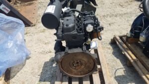 YANMAR 3TN84 dzinējs (lietots) YANMAR 3TN84 dzinējs (lietots)
