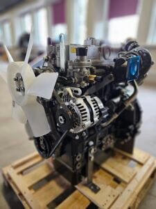 PERKINS 404D-22T Turbo GP65433 dzinējs (JAUNS)