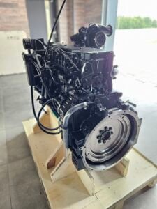 CUMMINS QSB6.7 CM850 dzinējs (JAUNS) CUMMINS QSB6.7 CM850 dzinējs (JAUNS)