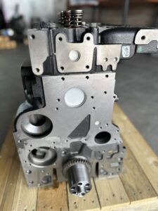 IVECO F4GE0454B*D MOTORA BLOKS AR GALVU, PIEMĒROTS KOMATSU MAŠĪNĀM