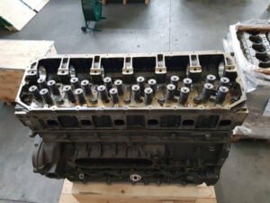 IVECO F3BE3681B dzinēja garais bloks CATERPILLAR C18, AR Nr. 5557174 (JAUNS)