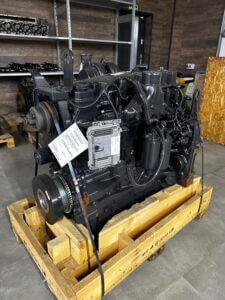 IVECO F4DE9684B*J100, F4DE9684S DZINĒJS, KORPUSS, NEW HOLLAND 87312081 (JAUNS)