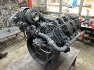 MERCEDES-BENZ OM501 dzinējs, atjaunots MERCEDES-BENZ OM501 dzinējs, atjaunots