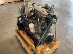 IVECO/FSS F4DE9687V*J100/4V I.E motora 504318599 (JAUNS) IVECO/FSS F4DE9687V*J100/4V I.E motora 504318599 (JAUNS)
