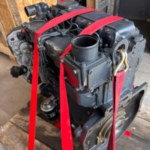 PERKINS 1104C-44 RE38073 dzinējs (ATJAUNOTS)