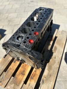 DEUTZ TCD6.1L6 DZINĒJA BLOKS, VOLVO L70H FRONTĀLAIS IEKRĀVĒJS (lietots) DEUTZ TCD6.1L6 DZINĒJA BLOKS, VOLVO L70H FRONTĀLAIS IEKRĀVĒJS (lietots)